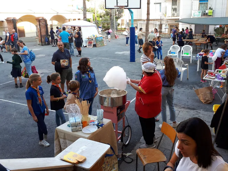 Ragazzi che giocano in oratorio